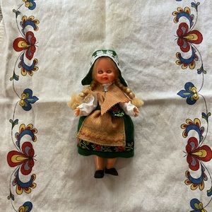 Souvenir Produkter Hedmark Norway doll